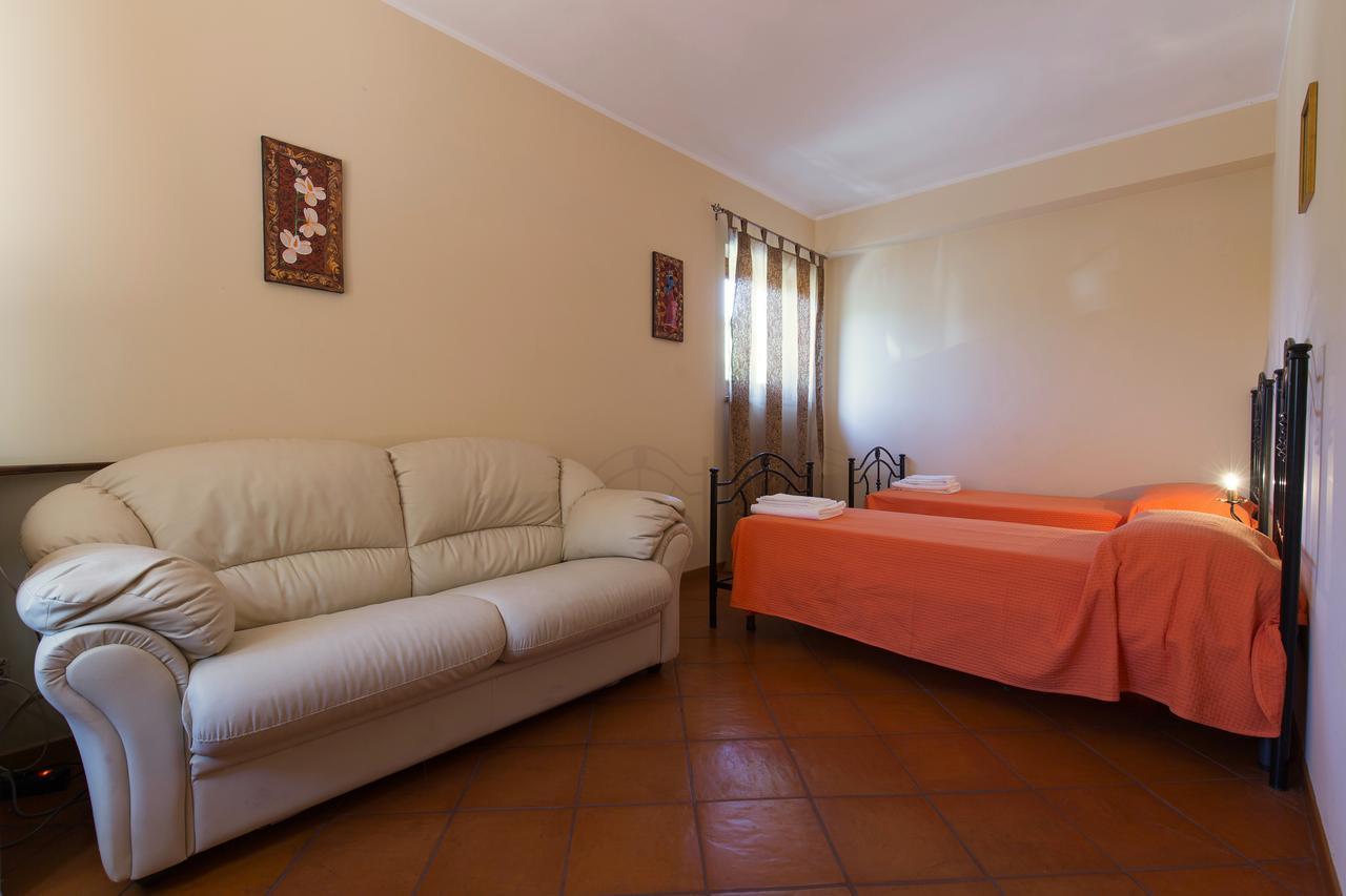 Turismo Rurale Il Sole Villa Sant'Angelo di Brolo Rom bilde